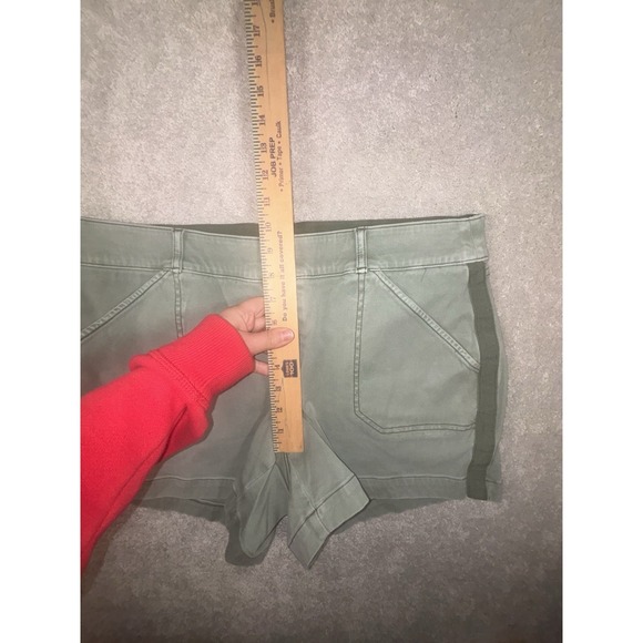 Spanx 5" Stretch Twill Shorts olive Size XL 20318 - Picture 7 of 9